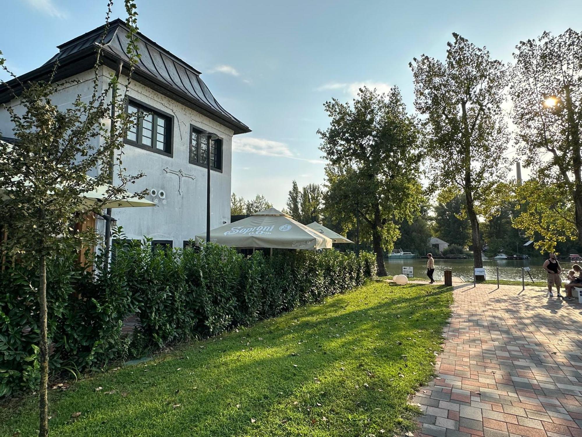 City Park Apartman Budapeste Exterior foto